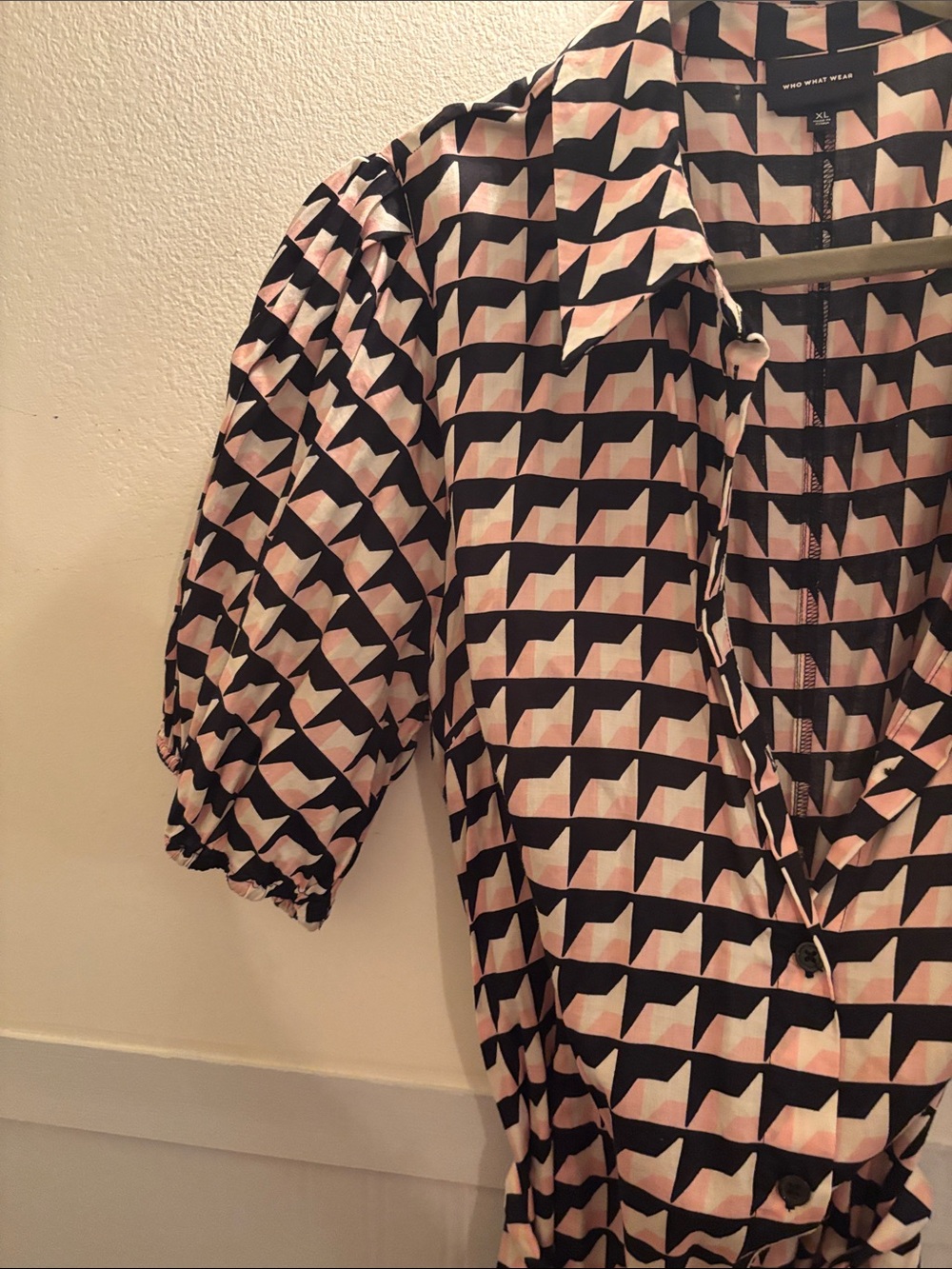Who What Wear Pink & Black Geometric Wrap Midi Dress - Picture 6 of 8